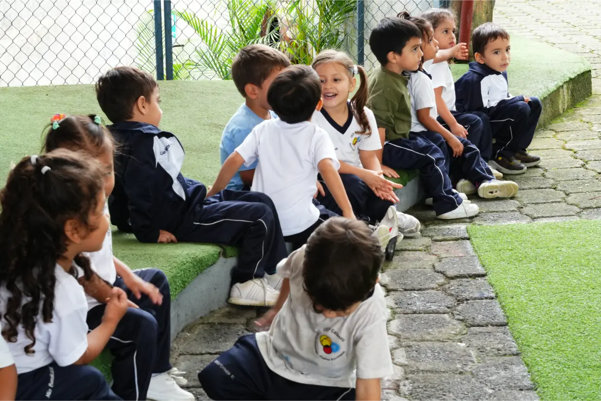 Actividad institucional 12